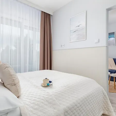 アパート Perlowa Przystan Sztormowa By Renters シャノジェンティ