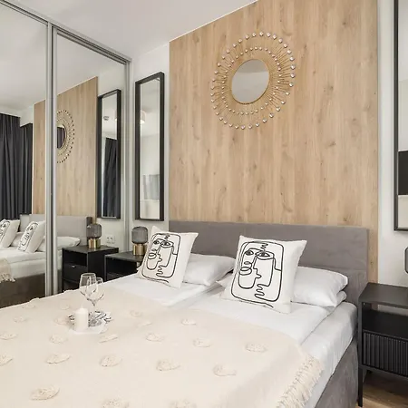 アパート Perlowa Przystan Sztormowa By Renters シャノジェンティ