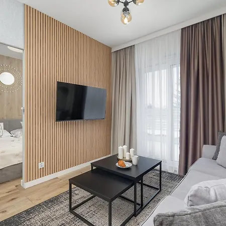 Perlowa Przystan Sztormowa By Renters アパート