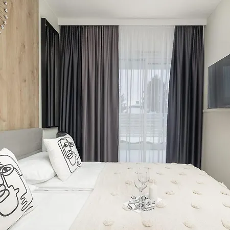 Apartment Perlowa Przystan Sztormowa By Renters